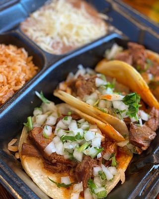 Birrieria & Taqueria La Huasteca by null