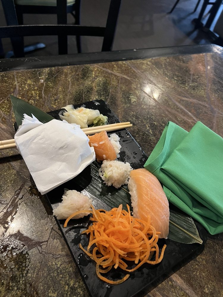 GZ Asian Bistro & Sushi Bar