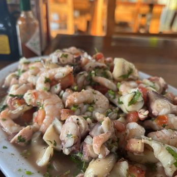 El Camello Jr. - Ceviche mixto - Mexican Near Me - Tulum, ROO