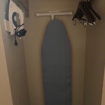 Holiday Inn Express Hocking Hills-Logan - Ironing set - Hotels Near Me - Logan, Ohio
