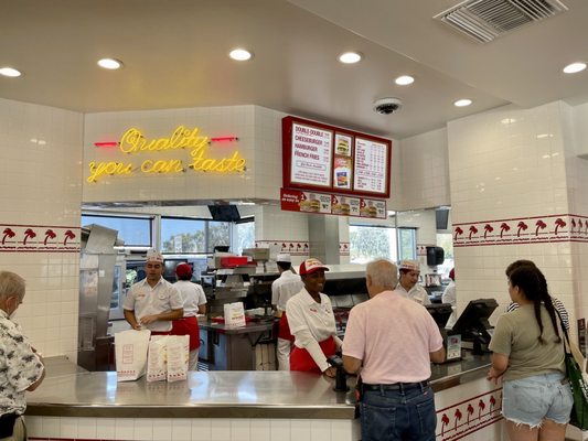 In-N-Out Burger by null