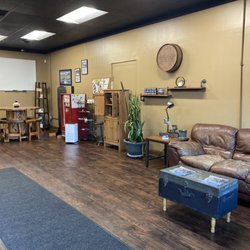 Vapor Blast - Lounge area