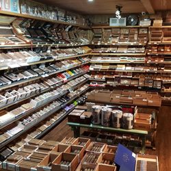 Billows & Blaze - Walk-in humidor