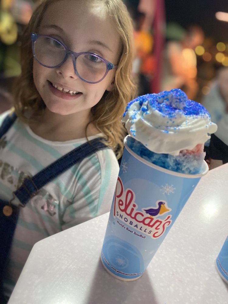 Pelican's SnoBalls Logo