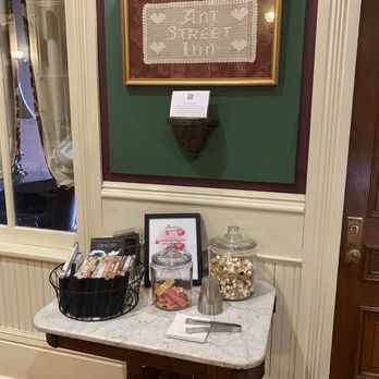 Ant Street Inn - DVD's and popcorn - Hotels Near Me - Brenham, Texas