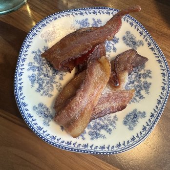 Chloe - Bacon - American Near Me - Minneapolis, Minnesota
