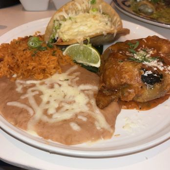 Esperanza Cocina de la Playa - Crispy Taco y Enchilada - Seafood Near Me - Manhattan Beach, California
