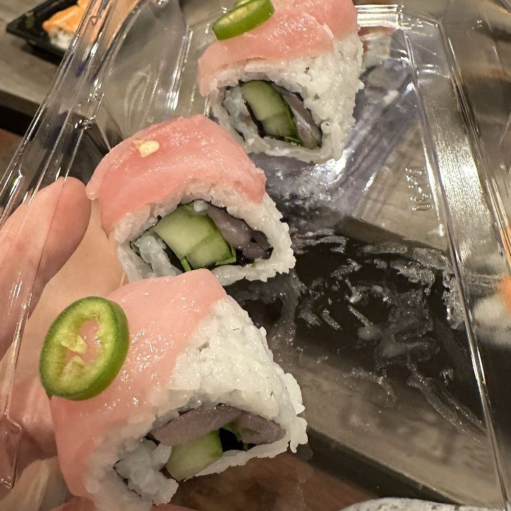 Yanagi Kitchen Long Beach - Yellowtail Cilantro Roll - Sushi Bars Near Me - Long Beach, California Yanagi Kitchen Long Beach - Yellowtail Cilantro Roll - Sushi Bars Near Me - Long Beach, California