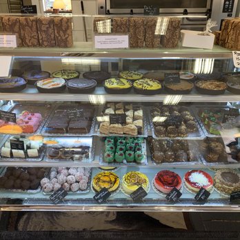 Dianas Bageri - Front display - Bakeries Near Me - Copenhagen, 84