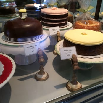 Miette - Cake showcase - Bakeries Near Me - San Francisco, California