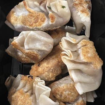 CocuSocial - Chicken and Veggie Dumplings - Cooking Classes Near Me CocuSocial - Chicken and Veggie Dumplings - Cooking Classes Near Me