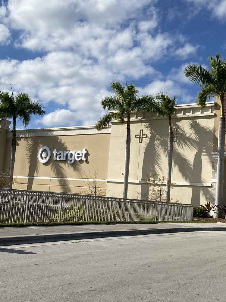 NORTH SPRINGS PLAZA Updated September 2024 9610 Westview Dr, Coral