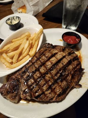 Lucky's Steakhouse by null
