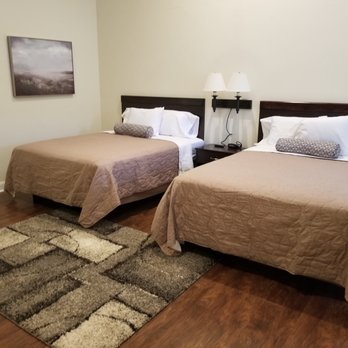 Sunset Cottages - motel room with two queen beds - Vacation Rentals Near Me - Ligonier, Pennsylvania Sunset Cottages - motel room with two queen beds - Vacation Rentals Near Me - Ligonier, Pennsylvania