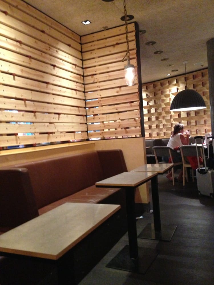 PEPPES PIZZA Edvard Munchs veg, Gardermoen, Norway Pizza