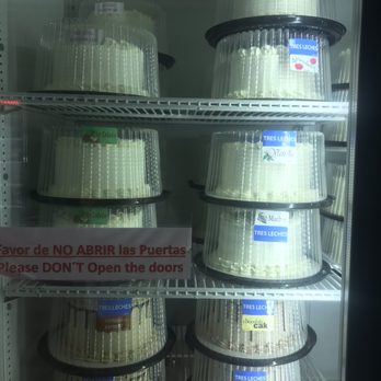 Claudia's Cakes - Cupcakes Near Me - Hurst, Texas