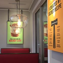 KFC - Cool lighting