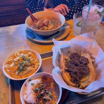 Bon Ton - Red Beans and Rice, Smoked Gouda Mac and Cheese, Roast Beef Po' Boy, Hurricane, Mezcal Margarita, Etouffee - Cajun/Creole Near Me - Atlanta, Georgia
