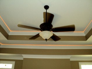 Slide of Les Pence Construction and Roofing