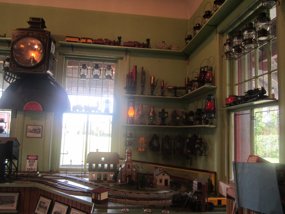 NEW OXFORD TRAIN STATION MUSEUM Updated September 2024 206 Lincoln