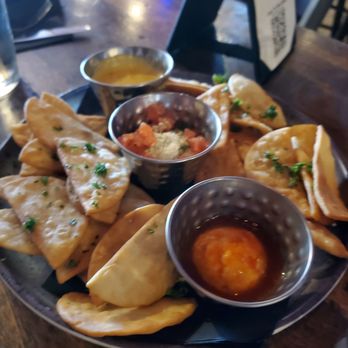 The Whiskey - Sampler - American Near Me - Orlando, Florida