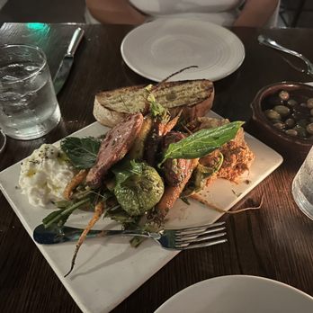 AOC - Cocktail Bars Near Me - Los Angeles, California