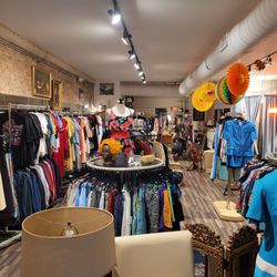 Durham Vintage Collective - Large selection