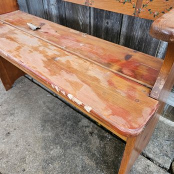 Love's Moving Service - Bench damaged in loading - Movers Near Me - Topeka, Kansas Love's Moving Service - Bench damaged in loading - Movers Near Me - Topeka, Kansas