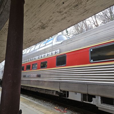 Virginia Scenic Railway by null