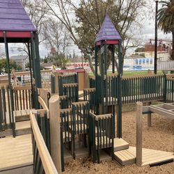 Oakdale Childrens Play Park