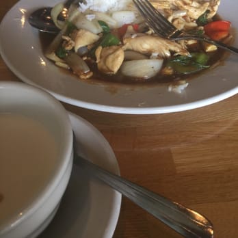 Curry Curry Thai - Basil chicken 6.95 tasty - Thai Near Me - Smyrna, Georgia