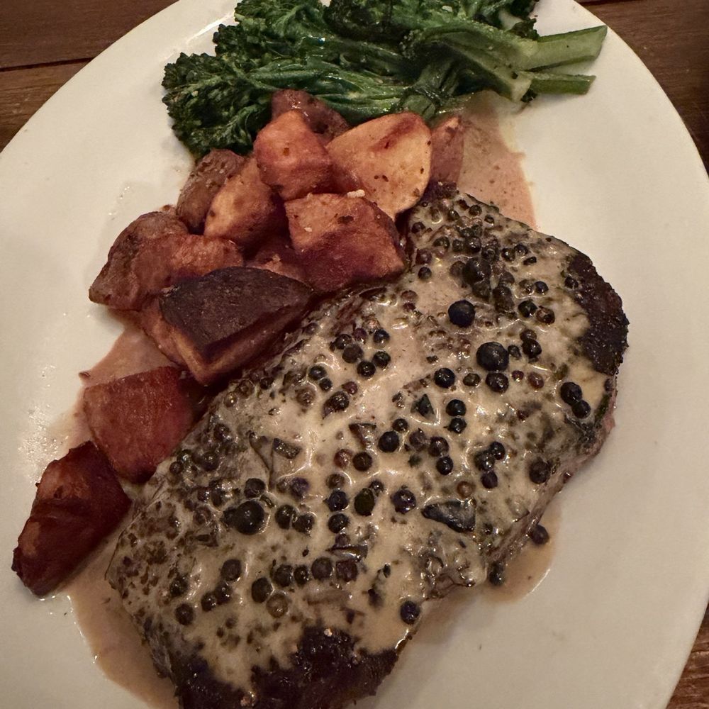 Charlotte's Tavern - Steak and potatoes - New American Near Me - Groveland, California