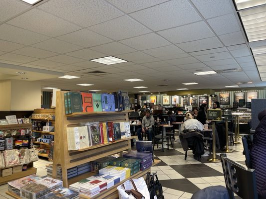 Barnes & Noble by null