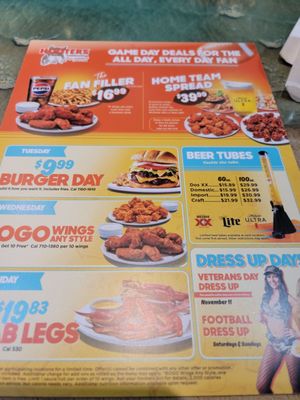 Hooters by null