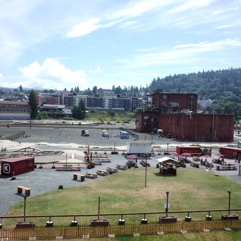 Kulshan Trackside Beer Garden - Beer Garden - Breweries Near Me - Bellingham, Washington Kulshan Trackside Beer Garden - Beer Garden - Breweries Near Me - Bellingham, Washington