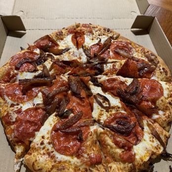 Cooper's Food & Drink - Pepperoni and onion pizza - Cocktail Bars Near Me - Lacey, Washington Cooper's Food & Drink - Pepperoni and onion pizza - Cocktail Bars Near Me - Lacey, Washington