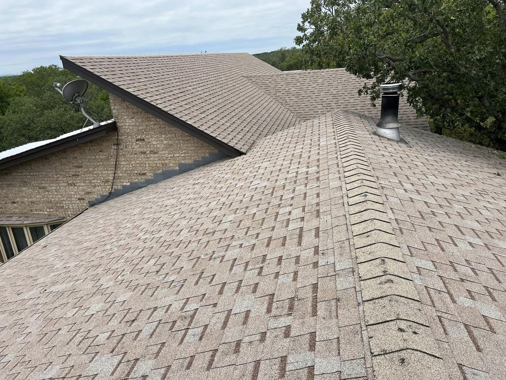 Slide of ER Roofing & Reconstruction