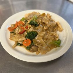 Ros Siam - Drunken noodles