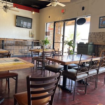 Viano's Pizza - Inside - Pizza Near Me - Riverside, California Viano's Pizza - Inside - Pizza Near Me - Riverside, California
