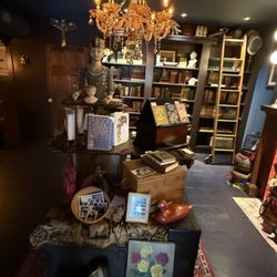 The Hawthorn - Also has books and curious items for sale