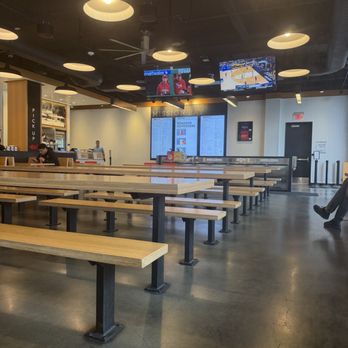 Gott's Roadside - Interior - Burgers Near Me - San Francisco, California Gott's Roadside - Interior - Burgers Near Me - San Francisco, California