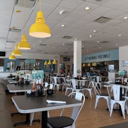 Eggs Up Grill
