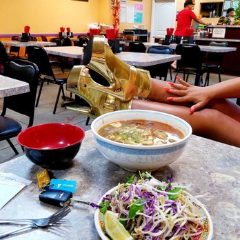Bun Bo Hue Duc Chuong Midnite - She puts the midnite in bun bo hue duc chuong midnite. - Vietnamese Near Me - Houston, Texas Bun Bo Hue Duc Chuong Midnite - She puts the midnite in bun bo hue duc chuong midnite. - Vietnamese Near Me - Houston, Texas