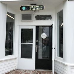 Staci’s Stitches and Skeins - Welcome in!
