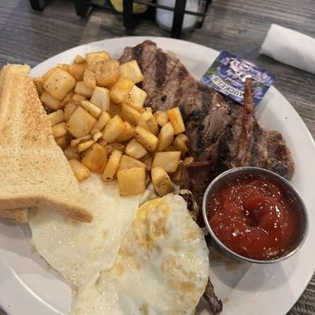 Public House 28 - Steak and eggs - Wine Bars Near Me - Atlanta, Georgia Public House 28 - Steak and eggs - Wine Bars Near Me - Atlanta, Georgia