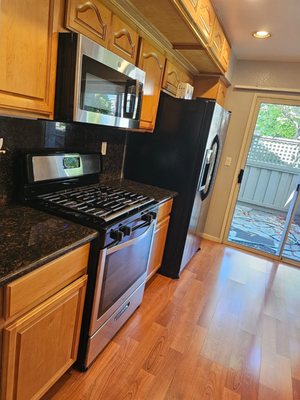 Kitchen Cleaning - Examples of kitchen cleanings Kitchen Cleaning - Examples of kitchen cleanings
