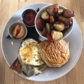 MIAM Cafe - Sandwiches Near Me - Miami, Florida