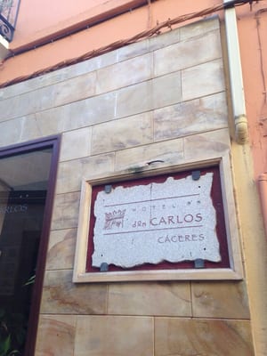 Hotel Don Carlos Cáceres by null
