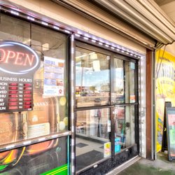 Quick Corner Liquor