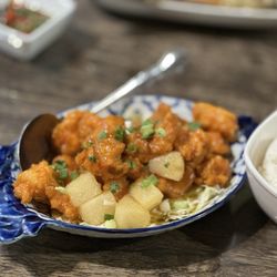 Sawasdee Thai Restaurant - Pineapple Chicken